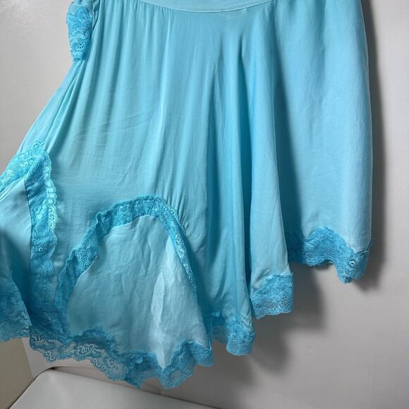Elegant Blue Lace Trim Skirt - Picture 6 of 9